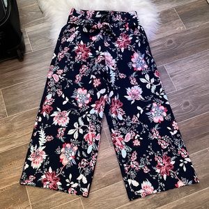 Capri Wide Leg Pants